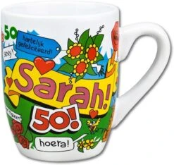Cartoonmok Sarah - 50 Jaar -Premium Waterflessenwinkel 1200x1137