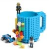 Merkloos Build On Brick Mug - Licht Blauw - 350 Ml - Bouw Je Eigen Mok Met Bouwsteentjes - BPA Vrije Drinkbeker Cadeau Voor Kinderen Of Volwassenen - Koffie Thee Limonade Of Andere Dranken - Pennenbeker - Creatief Accessoire Voor Op Bureau -HnD -Premium Waterflessenwinkel 1200x1144 2