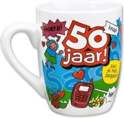 Cartoonmok Sarah - 50 Jaar -Premium Waterflessenwinkel 1200x1145 2