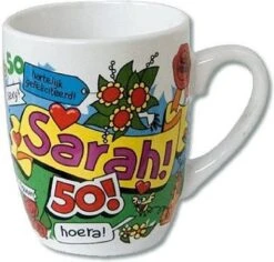 Cartoonmok Sarah - 50 Jaar -Premium Waterflessenwinkel 1200x1148 1