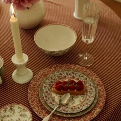 Laura Ashley Stockbridge Collectables - Laura Ashley Giftset 4 Bekers 32 Cl. -Premium Waterflessenwinkel 1200x1200 1099