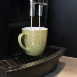 Orange85 Koffiekopjes Gekleurd - Set Van 6 - Koffiemokken - Streep - 200 Ml - Reliëf - Aardewerk - Met Oor - Theemokken -Premium Waterflessenwinkel 1200x1200 1152