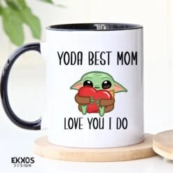 Yoda Best Mom - Baby Yoda - Baby Yoda Mok - Star Wars - Mandalorian - Vaderdag Cadeau - Vaderdag - Moederdag Cadeau - Moederdag - Cadeau Voor Moeder - Mokken En Bekers - Cadeau Voor Vrouw - Valentijndag - Theeglazen - Koffiemok -Premium Waterflessenwinkel 1200x1200 1192