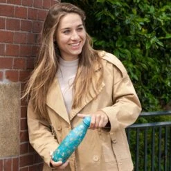 IZY Bottles X Van Gogh Museum - Amandelbloesem | 500 ML | Thermosfles | Drinkfles | Waterfles | Schoolfles | Isoleerfles | Beker | Drinkbeker | Koud | Warm | Fles | Back To School | 500ml -Premium Waterflessenwinkel 1200x1200 218