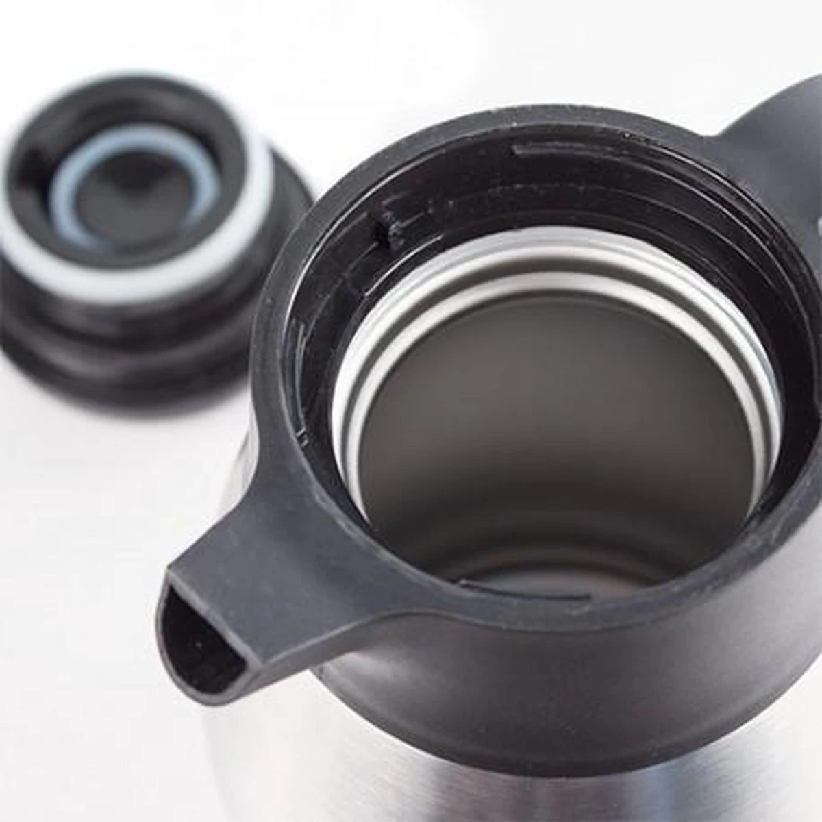 Excellent Houseware Thermoskan RVS - 1,5 Liter - Dubbelwandig 4 Excellent Houseware Thermoskan RVS - 1,5 Liter - Dubbelwandig - Afbeelding 2