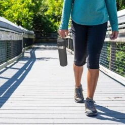 Stanley The Quick Flip Water Bottle 0,70L - Thermosfles - Charcoal -Premium Waterflessenwinkel 1200x1200 499