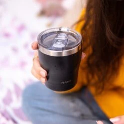 FLASKE Koffiebeker Coffee Cup - Night - 250ml - RVS Koffiebeker To Go Van 250ML 12 FLASKE Koffiebeker Coffee Cup - Night - 250ml - RVS Koffiebeker To Go Van 250ML -Premium Waterflessenwinkel 1200x1200 885