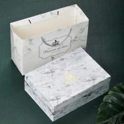 Merkloos Set Van 2 Mokken - Mok Set - Couple Mok - Koffiemok - Koffiebeker - Beker - Mokken En Bekers - Beker Met Lepel En Deksel - 400 Ml - Keramiek - Mr./Mrs. - Blauw/roze -Premium Waterflessenwinkel 1200x1200 911