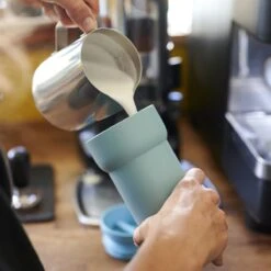 Mepal Isoleerbeker Ellipse 375 Ml – Houdt Je Drankje 4 Uur Warm En 8 Uur Koud – Nordic Green – Koffiebeker To Go – Lekdicht – Thermosbeker -Premium Waterflessenwinkel 1200x1200 916