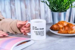 Grappige Mok Met Tekst: Jaja Je Hebt Gelijk | Grappige Cadeaus | Koffiemok | Koffiebeker | Theemok | Theebeker 9 Grappige Mok Met Tekst: Jaja Je Hebt Gelijk | Grappige Cadeaus | Koffiemok | Koffiebeker | Theemok | Theebeker -Premium Waterflessenwinkel 1200x800 128