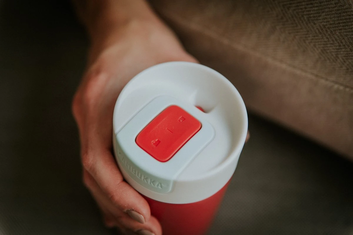 Kambukka Olympus Thermosbeker 300 Ml - Makkelijk Reinigen - Lekvrije Koffiebeker - RVS - Cherry Cake 10 Kambukka Olympus Thermosbeker 300 Ml - Makkelijk Reinigen - Lekvrije Koffiebeker - RVS - Cherry Cake - Afbeelding 8