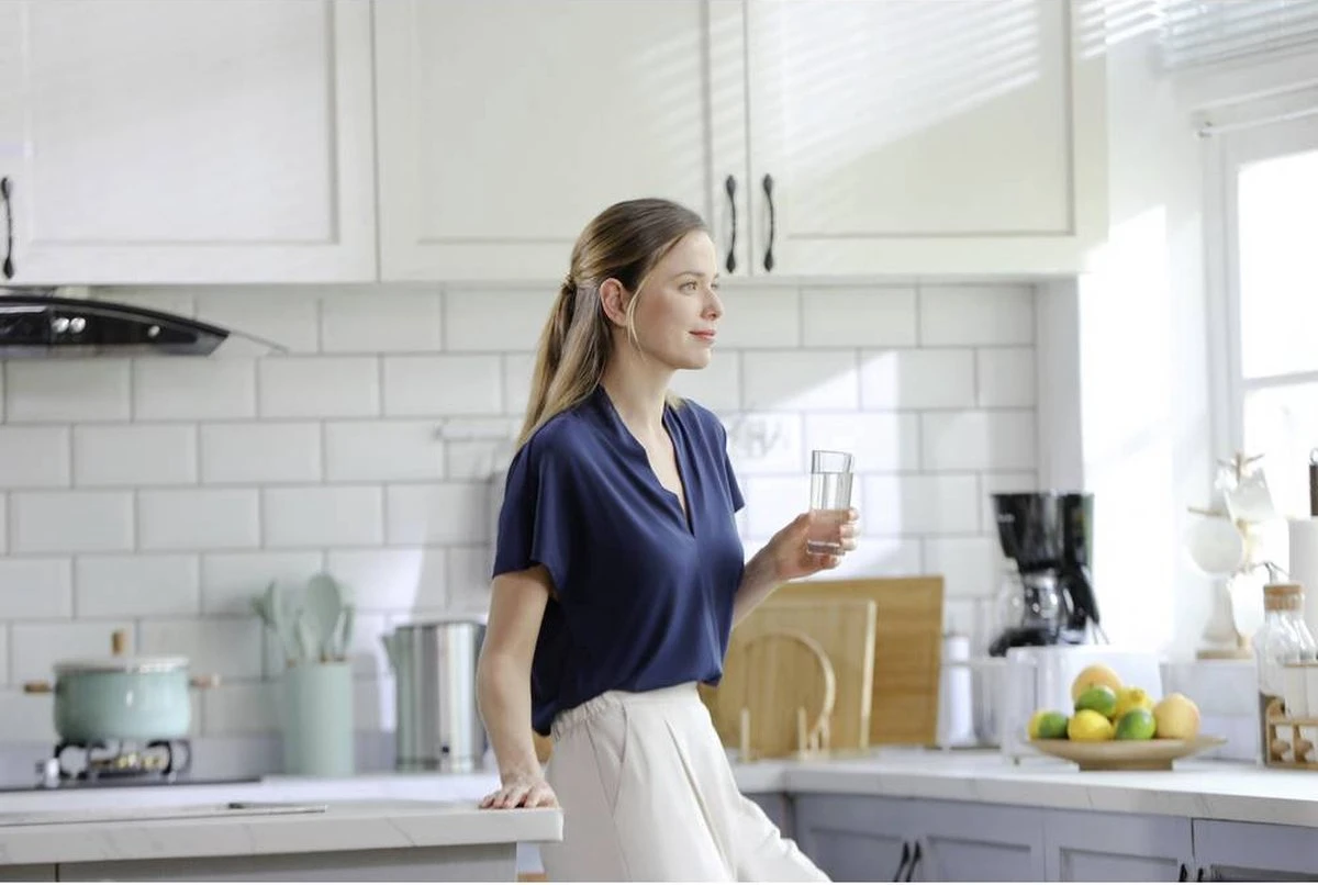 Philips Water Instant Water Filter - 3 L Inhoud, 1 L/min Snelle Doorstroming, Oplaadbaar Via USB-C 6 Philips Water Instant Water Filter - 3 L Inhoud, 1 L/min Snelle Doorstroming, Oplaadbaar Via USB-C - Afbeelding 4