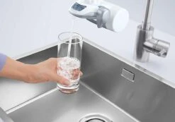 BRITA On Tap Faucet Filtration System - Uitstekend Smakend Gefilterd Water - Inclusief 1 BRITA ON TAP Kraanfilter - 600 Liter Water Gefilterd Per Patroon - Witte Kleur -Premium Waterflessenwinkel 1200x839