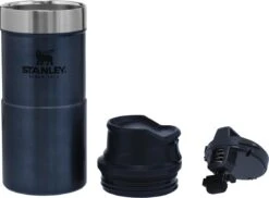 Stanley Classic Trigger-Action Thermosfles - 0.35L- Nightfall -Premium Waterflessenwinkel 1200x882 1