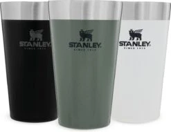 Stanley The Stacking Beer Pint 0,47l - Beker - Hammertone Green -Premium Waterflessenwinkel 1200x930 6