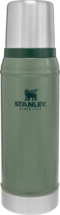 Stanley The Legendary Classic Bottle 0,75L - Thermosfles - Hammertone Green 29 Stanley The Legendary Classic Bottle 0,75L - Thermosfles - Hammertone Green -Premium Waterflessenwinkel 339x1200 1
