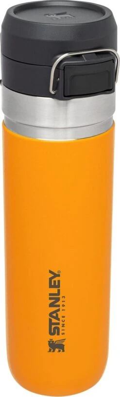Stanley The Quick Flip Water Bottle 0,70L - Thermosfles - Saffron -Premium Waterflessenwinkel 363x1200