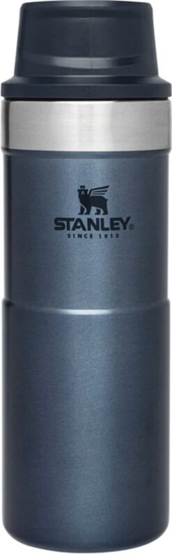 Stanley Classic Trigger-Action Thermosfles - 0.35L- Nightfall -Premium Waterflessenwinkel 374x1200 3