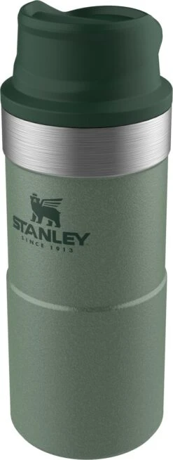 Stanley Trigger-Action Travel Mug 0.35L - Thermosfles - Hammertone Green -Premium Waterflessenwinkel 453x1200 1