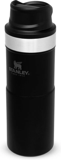 Stanley Trigger-Action Travel Mug 0.35L - Thermosfles - Matt Black -Premium Waterflessenwinkel 464x1200