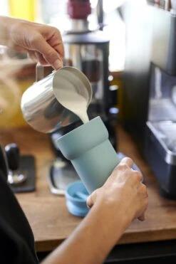 Mepal Isoleerbeker Ellipse 375 Ml – Houdt Je Drankje 4 Uur Warm En 8 Uur Koud – Rose Gold – Koffiebeker To Go – Lekdicht – Thermosbeker -Premium Waterflessenwinkel 798x1200 30